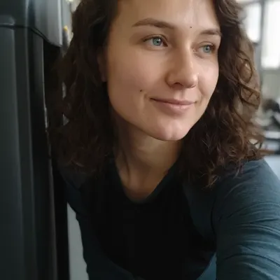 Камила, 38